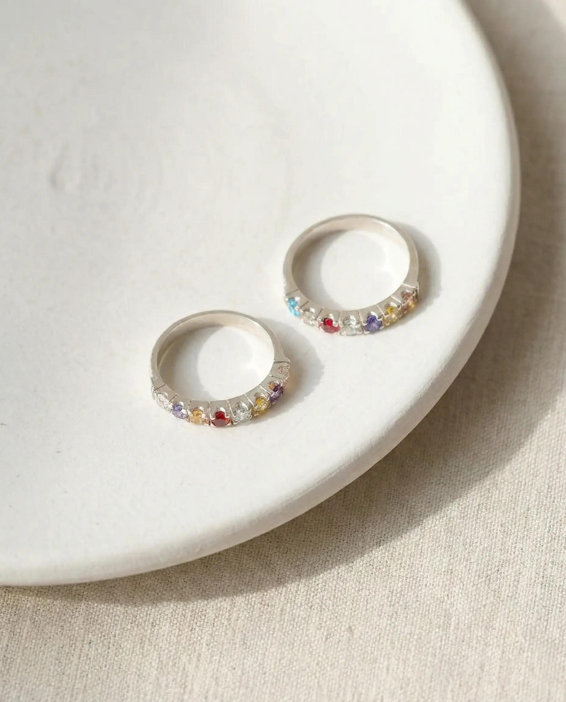 anillo de plata multicolor