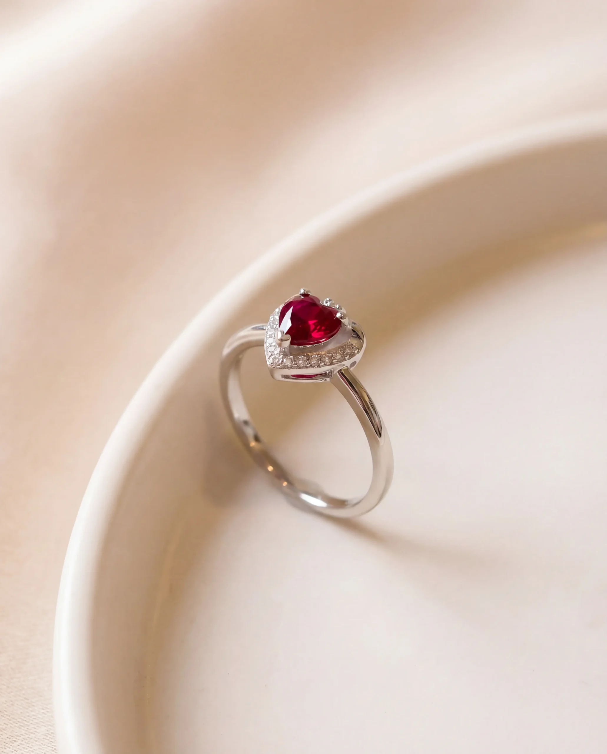 Anillo Heart Red
